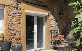 Petit studio aux portes du beaujolais